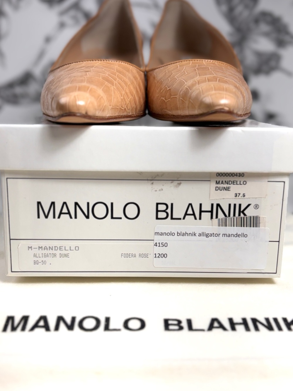 Manolo Blahnik Tan “Mandello” 50mm Leather Embossed Alligator Kitten Heel Sz 7.5 - Picture 6 of 6